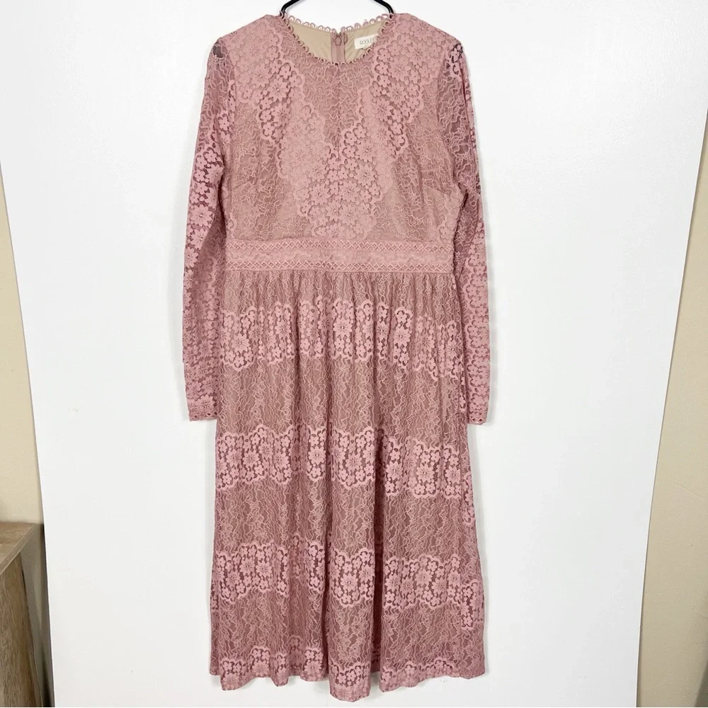 Roolee Lace Midi Dress in Blush Pink - Picture 2 of 8